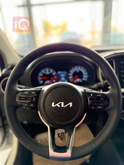 كيا KX1